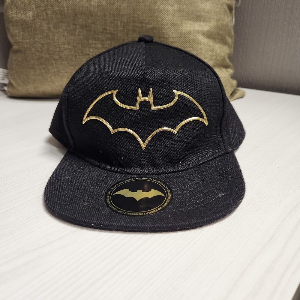 Batman baseball cap, black with gold image, size  4T